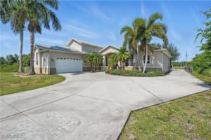 1811 Irving Avenue, Lehigh Acres, FL 33972 - MLS#225040037