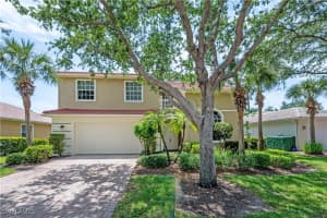 3911 Aurora Ct, Naples