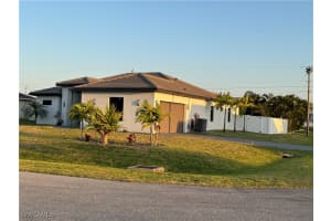 212 19th Terrace, Cape Coral, FL 33991 - MLS#225040280