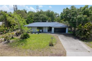 3388 E Riverside Dr, Fort Myers