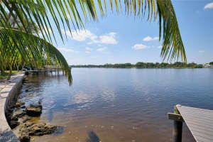 2212 River Pine Dr, Fort Myers