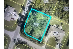 4660/4662 SW 27TH ST, Lehigh Acres, FL 33973 - MLS#225040386