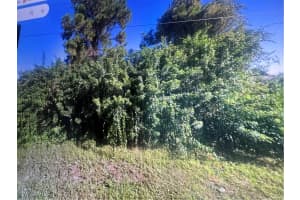 4660/4662 SW 27TH ST, Lehigh Acres, FL 33973 - MLS#225040386