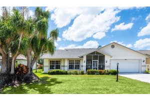 814 Charlemagne Boulevard, Naples, FL 34112 Sold 08/26/25