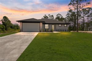 547 Mcarthur Blvd, Lehigh Acres