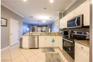 1048 Hampton Cir 58, Naples