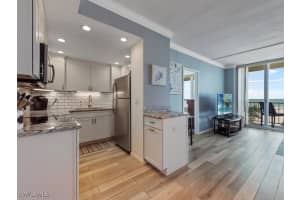 140 Seaview Court, Marco Island, FL 34145 - MLS#225040531