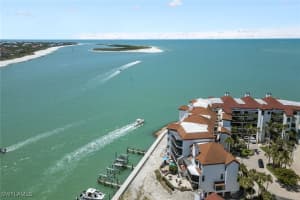 504 La Peninsula Boulevard, Naples, FL 34113 Sold 08/26/25