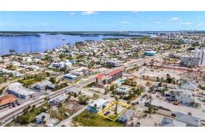 61 Flamingo Street, Fort Myers Beach, FL 33931 - MLS#225040553