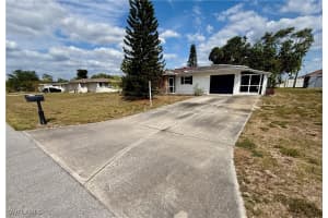 320 Hollywood Street, Lehigh Acres, FL 33936 - MLS#225040667