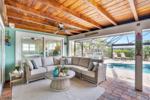 11 Sunview Boulevard, Fort Myers Beach, FL 33931 Sold 09/11/25