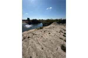2213 5th Place, Cape Coral, FL 33909 Sold 08/26/25