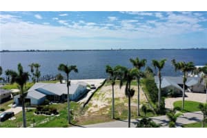 253 Bayshore Drive, Cape Coral, FL 33904 - MLS#225040750