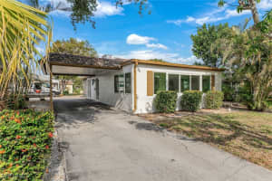 16 Kings Road, Naples, FL 34112 - MLS#225040760