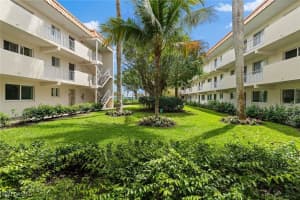 1100 Gulf Shore Boulevard, Naples, FL 34102 Sold 07/07/25