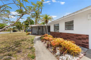 6312 Saint Andrews Circle, Fort Myers, FL 33919 Sold 06/02/25