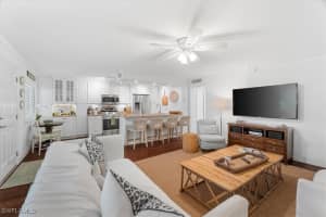 380 4th Avenue, Naples, FL 34102 - MLS#225040876
