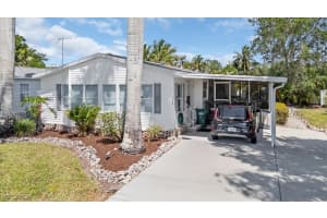 256 Riverwood Road, Naples, FL 34114 Sold 06/03/25