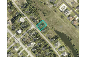 657/659 Creuset Avenue, Lehigh Acres, FL 33974 Sold 10/31/25