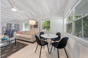 2400 Sunset Avenue, Naples, FL 34112 Sold 06/17/25