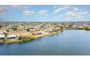 346 25th Terrace, Cape Coral, FL 33993 - MLS#225041059