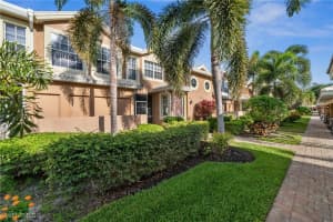 28068 Cavendish Court, Bonita Springs, FL 34135 - MLS#225041062