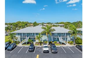 138 Cypress Way E 404, Naples