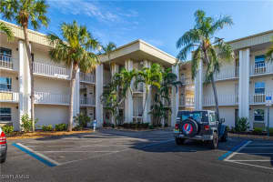 1624 Pine Valley Dr 218, Fort Myers