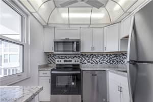 1624 Pine Valley Drive, Fort Myers, FL 33907 - MLS#225041181