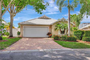 1347 Old Oak Ln, Naples