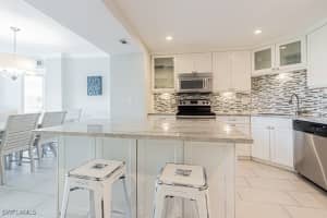 5 Bluebill Avenue, Naples, FL 34108 - MLS#225041269