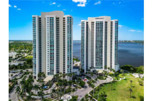 3000 Oasis Grand Blvd, Fort Myers