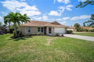 206 Willowick Drive, Naples, FL 34110 Sold 06/16/25