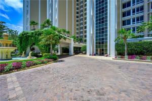 7117 Pelican Bay Boulevard, Naples, FL 34108 - MLS#225041378