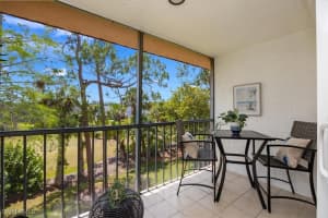 400 Forest Lakes Boulevard, Naples, FL 34105 Sold 05/19/25