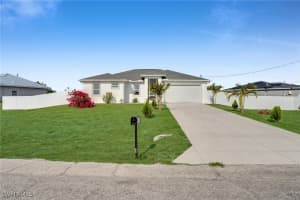 1049 Canoe Court, Labelle, FL 33935 - MLS#225041489