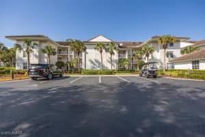 782 Eagle Creek Dr 203, Naples