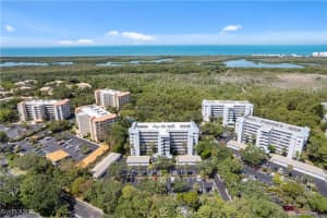 290 Naples Cove Dr 2103, Naples