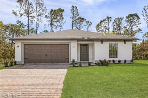 828 Woodridge Cir, Fort Myers