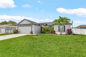 629 Sw 29th St, Cape Coral