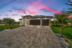 1019 Sw 1st Ter, Cape Coral
