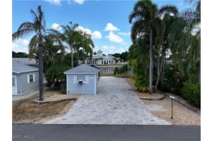 5966 BRIGHTWOOD Drive, Fort Myers, FL 33905 - MLS#225041871