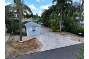 5966 BRIGHTWOOD Drive, Fort Myers, FL 33905 - MLS#225041871