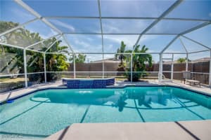 627 20th Place, Cape Coral, FL 33990 - MLS#225041889