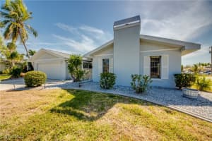 627 20th Place, Cape Coral, FL 33990 - MLS#225041889