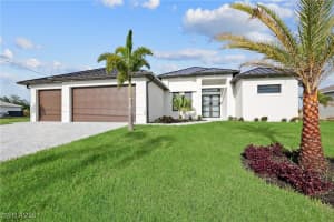 909 Sw 11th Ct, Cape Coral