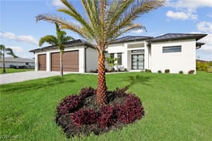 909 11th Court, Cape Coral, FL 33991 - MLS#225042006