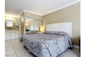 2555 TAMIAMI Trail, Naples, FL 34103 Sold 06/12/25