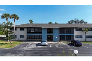 17426 Birchwood Ln 2, Fort Myers