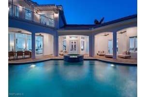 650 Bow Line Dr, Naples